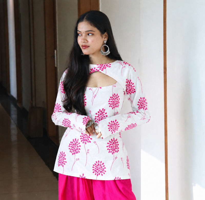 Off-White & Pink Floral Printed Keyhole Neck Cotton Short Kurti